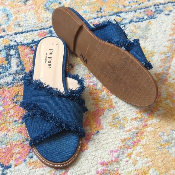 Jon Josef Noble Dark Wash Denim Frayed Criss Cross Open Toe Slide Sandals 9 - Picture 2 of 15